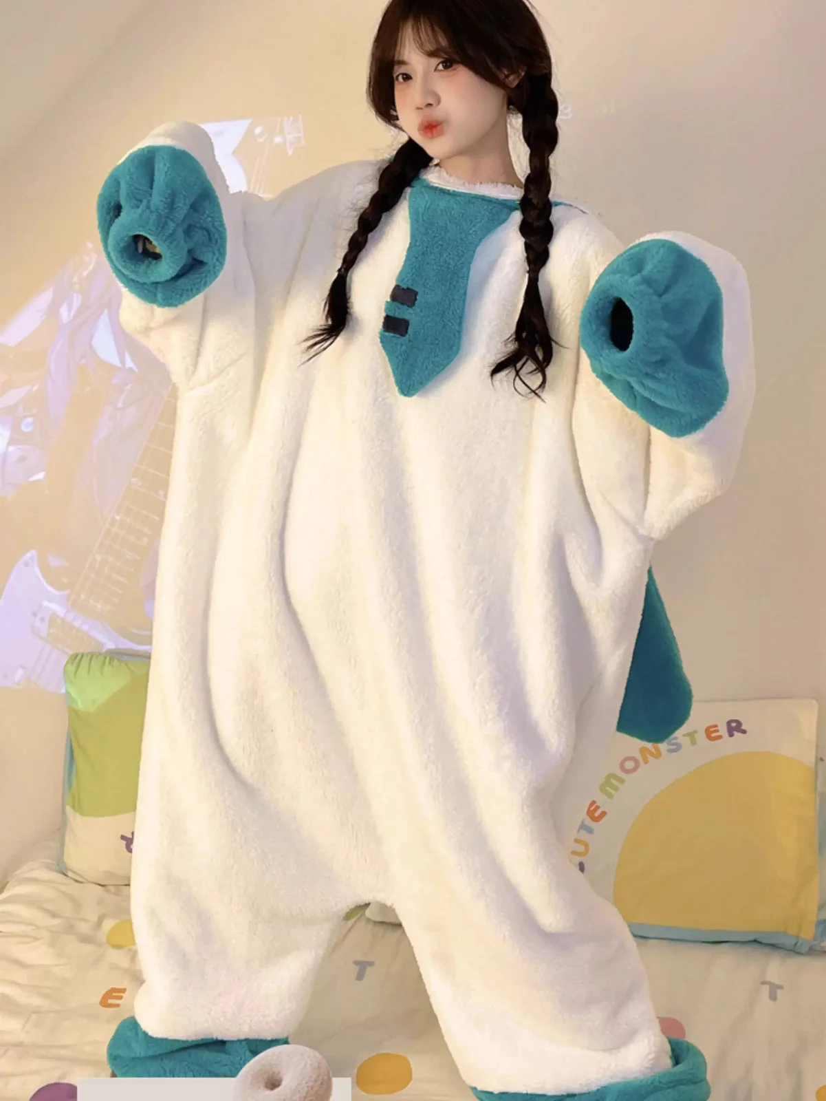 Fanmade Hatsune Miku Coral Fleece Robe – Cute Thickened Warm Pajama for Students - Image 4