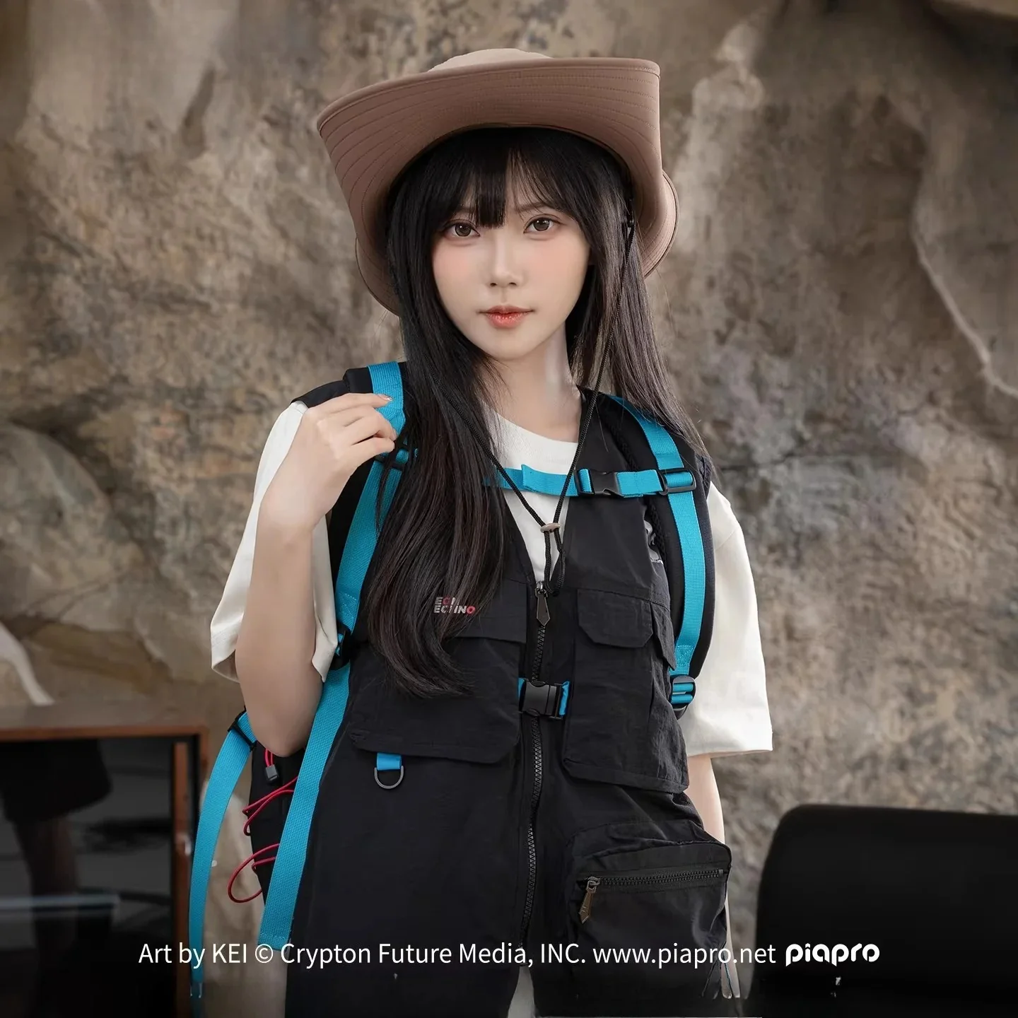 Official Hatsune Miku Neon EDM Cargo Vest, Unisex Summer Layering Piece - Image 4