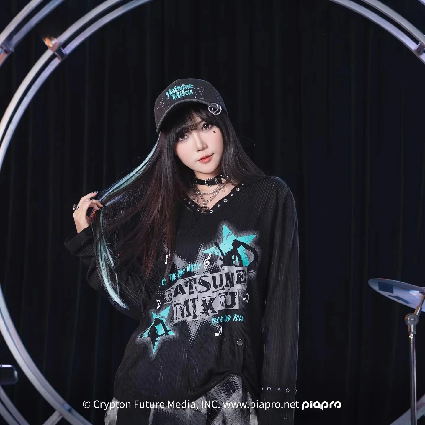 [Pre-Order, Ships Within 60 Days]Official Hatsune Miku Rock Future Embroidered Distressed Baseball Cap, Unisex Sun Visor Hat - Image 4