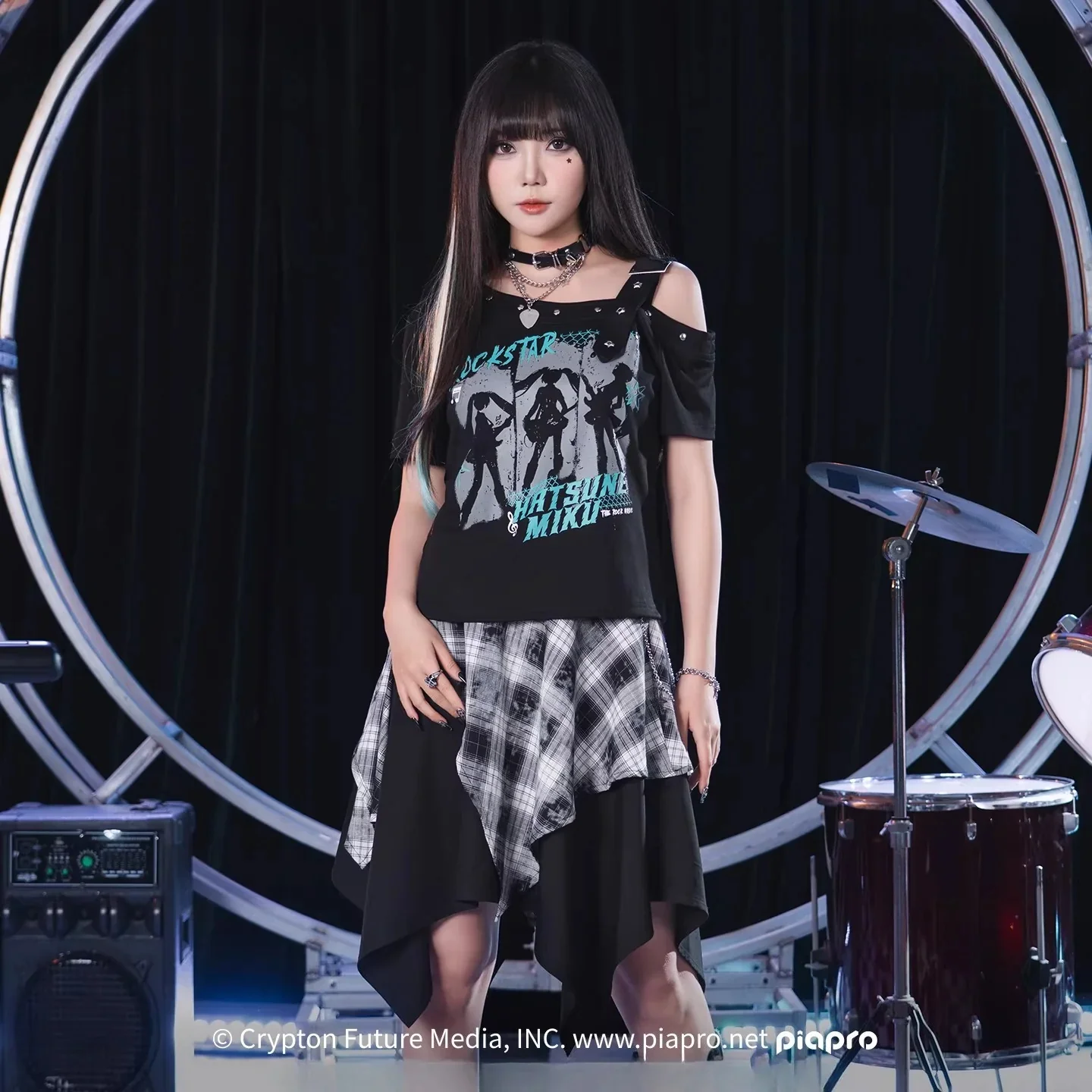 Official Hatsune Miku Rock Future Vintage One-Shoulder Cami Short Sleeve Top, Loose-Fit Summer Shirt - Image 2