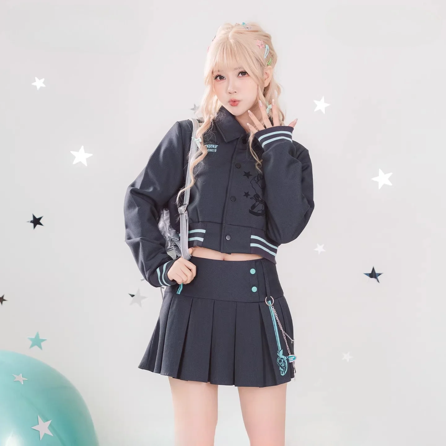 Official Hatsune Miku Y2K Ice Candy High-Waisted Pleated Mini Skirt – Slim Fit Streetwear Skort - Image 4