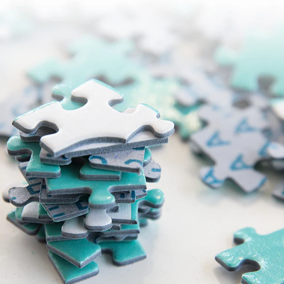 Officially Licensed Hatsune Miku 16th Anniversary Glow-in-the-Dark Puzzle (1147 Pieces) - Image 4