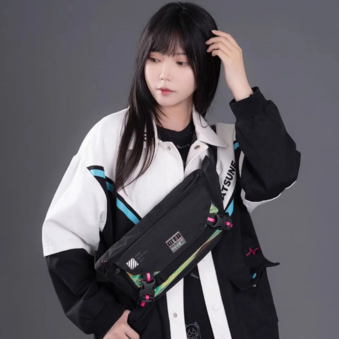 Officially Licensed Hatsune Miku 2024 Concert Chest Bag - Image 7