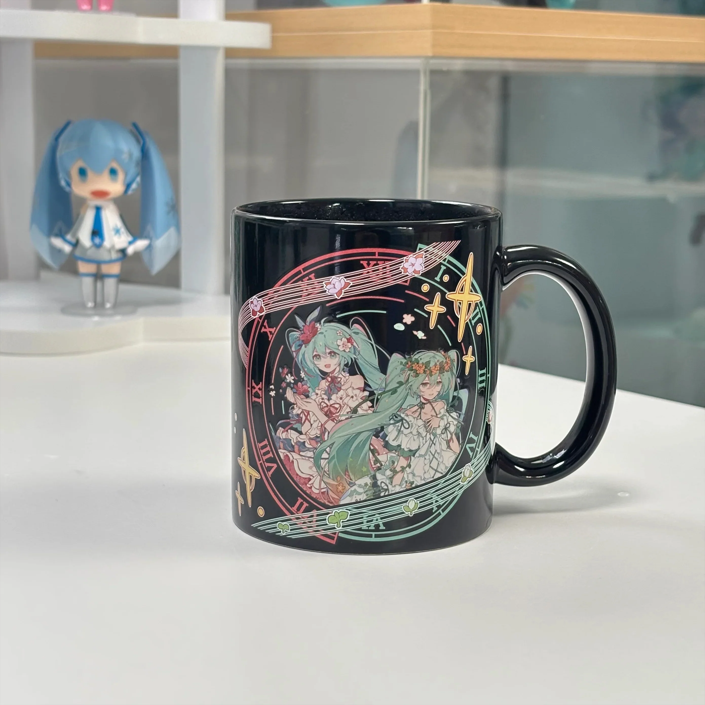 Officially Licensed Hatsune Miku Concerto Color-Changing Mug - Image 4