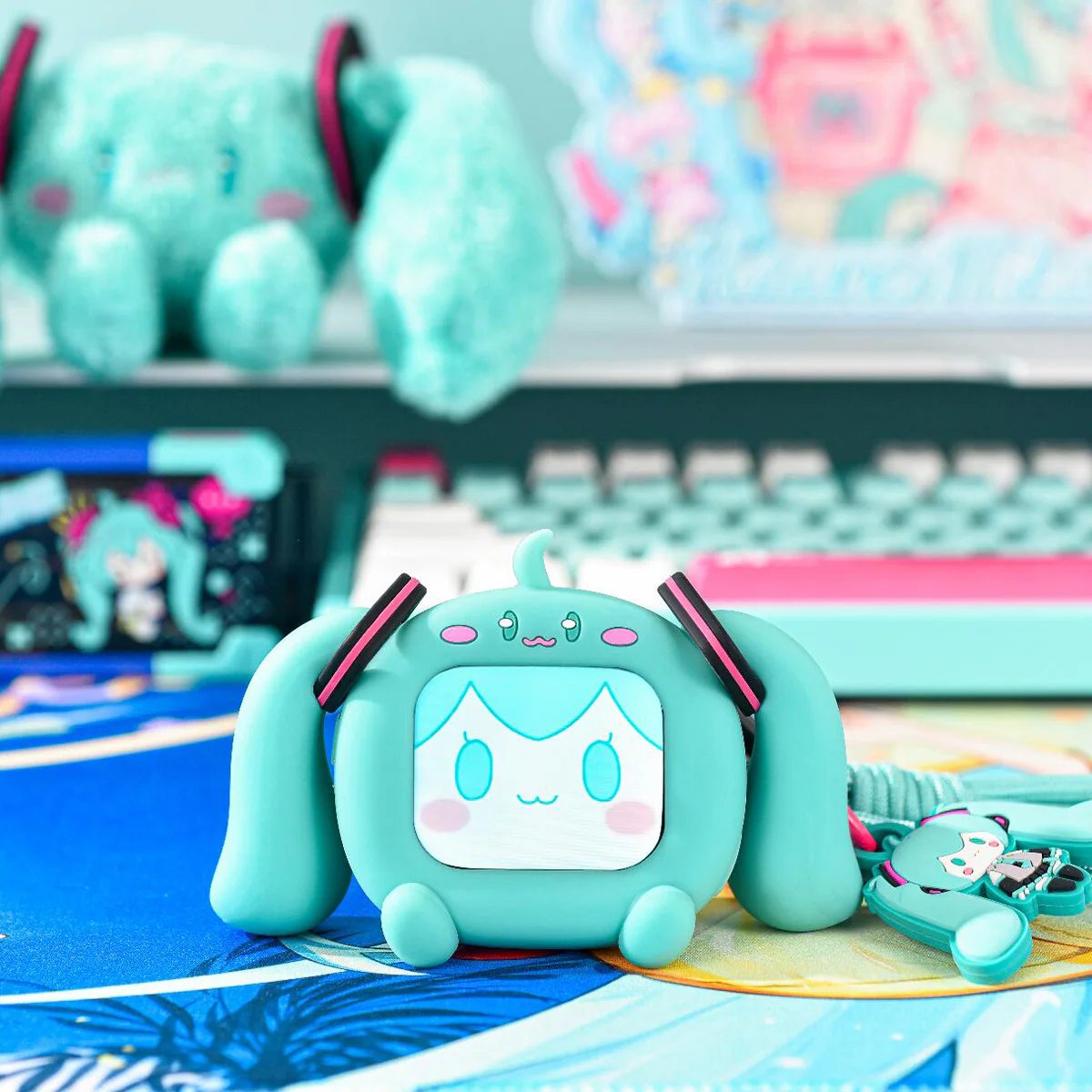 Officially Licensed Hatsune Miku CUBE FACE LCD Touchscreen Wireless Bluetooth Earbuds - Image 7