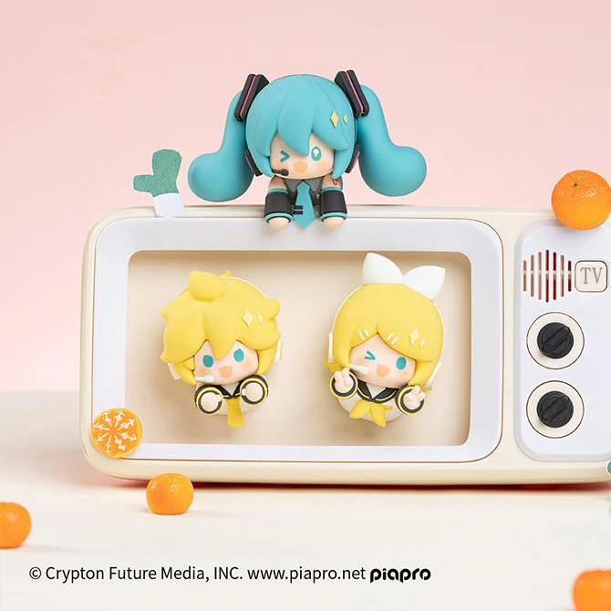 Officially Licensed Hatsune Miku Magnetic Figure Blind Box - Image 3