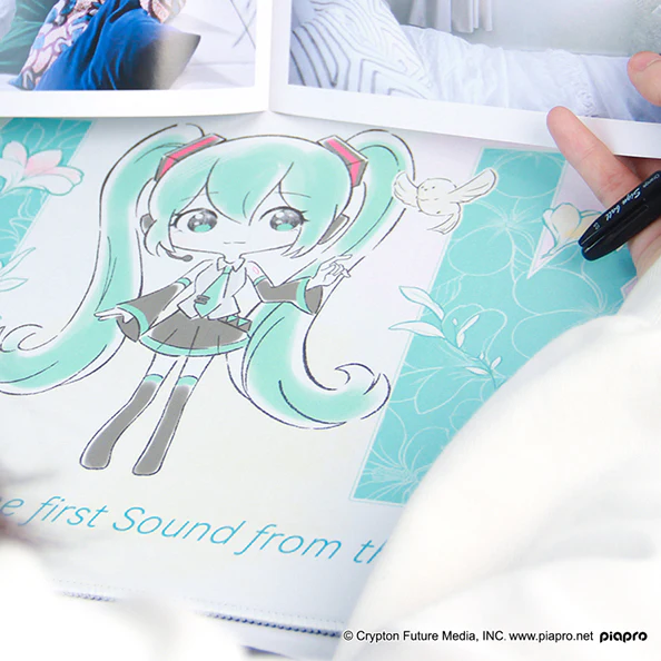 Officially Licensed Hatsune Miku Oversized Mouse Pad - Image 4