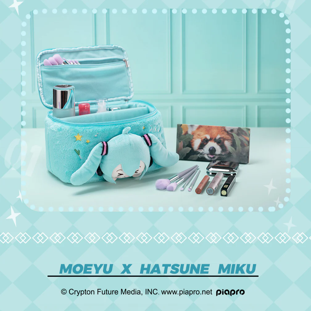 Officially Licensed Hatsune Miku Squinted Eyes Series Plush Makeup Bag - Image 4